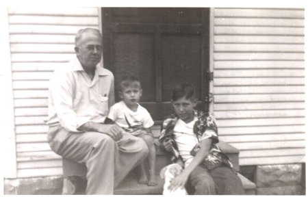 019-Harry Pete and Dad.jpg.medium.jpeg